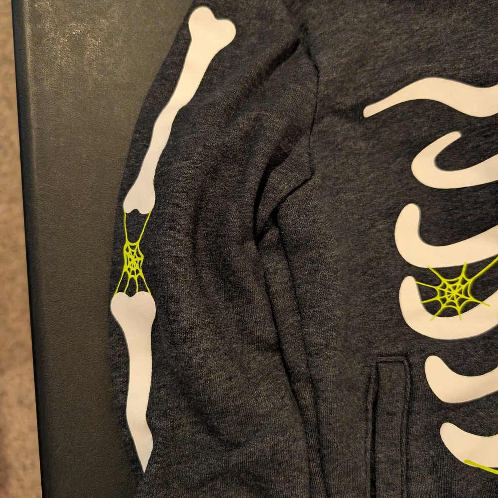 Cat & Jack Charcoal Gray Hoodie & Pant Set with Neon Green Accent Size 4T - Picture 3 of 10